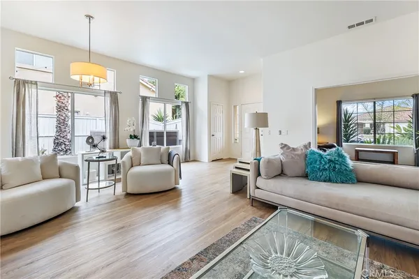 $975,000 | 3955 Escala Cove, Oceanside, CA 92058