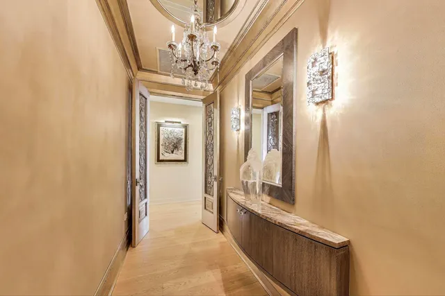 $1,550,000 | 360 West Erie Street, Unit 7D, Chicago, IL 60654