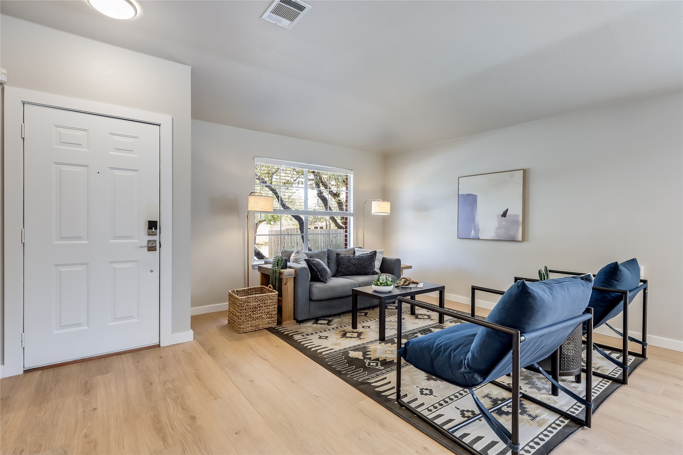 3318 Cantera Way Round Rock, TX 78681 - Photo 3 of 40