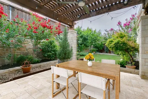 a outdoor view with a seating space