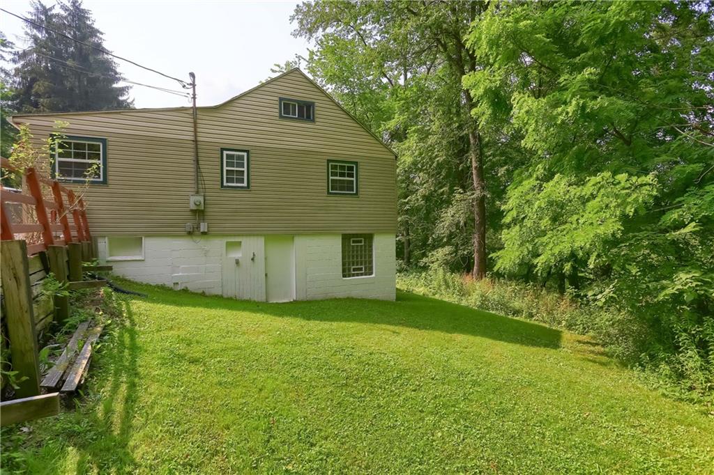 167 Foster Road Beaver Falls, PA 15010 - Photo 3 of 20 Gallery Image 3