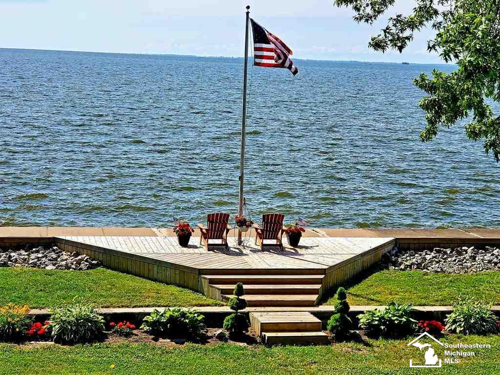 4555 Allen Cove Road Luna Pier, MI 48157 - Photo 13 of 77 50018677-12.JPG