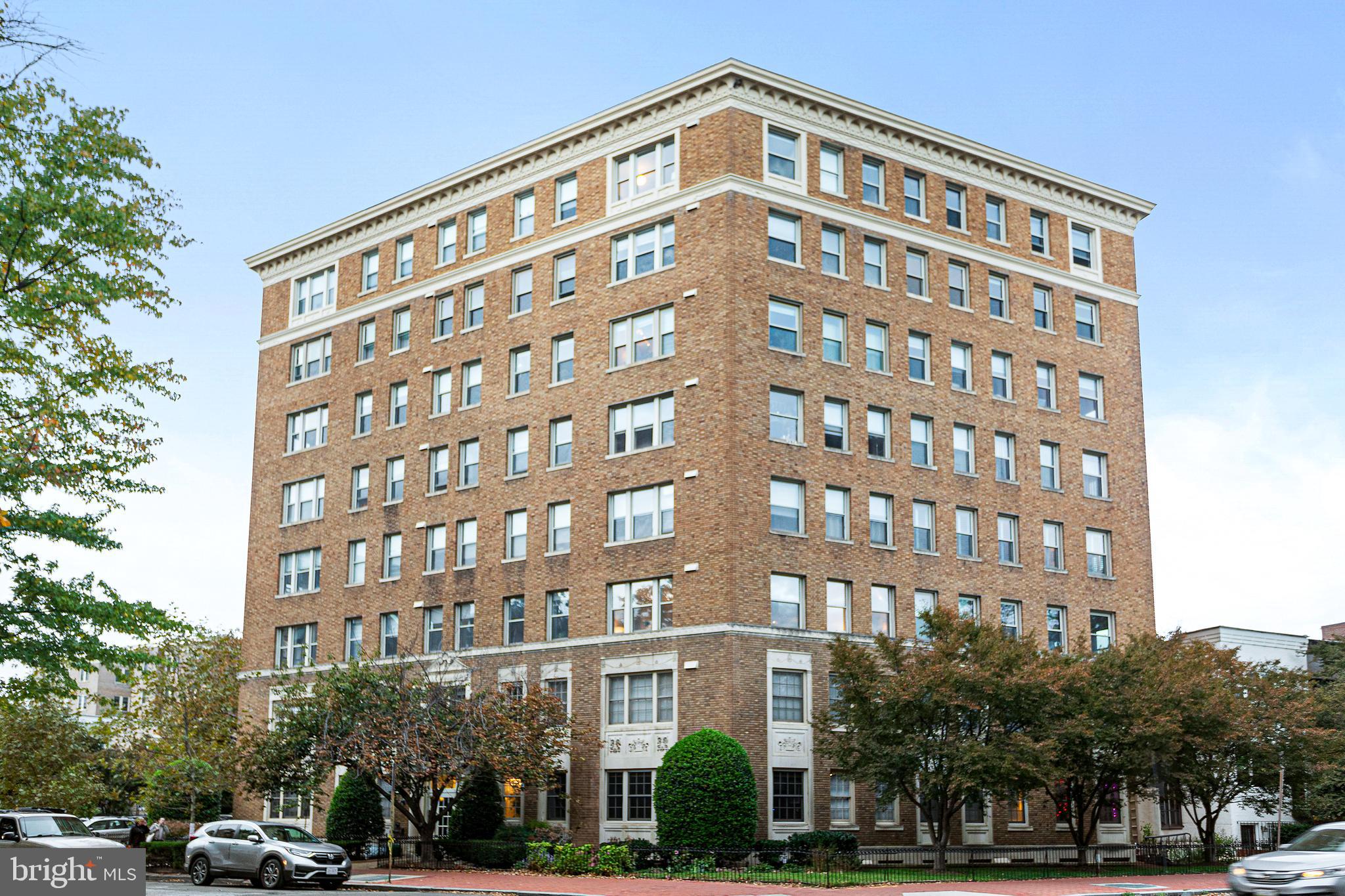 1621 T Street Northwest, Unit 305 Washington, DC 20009 - Photo 2 of 33 a front view of a building
