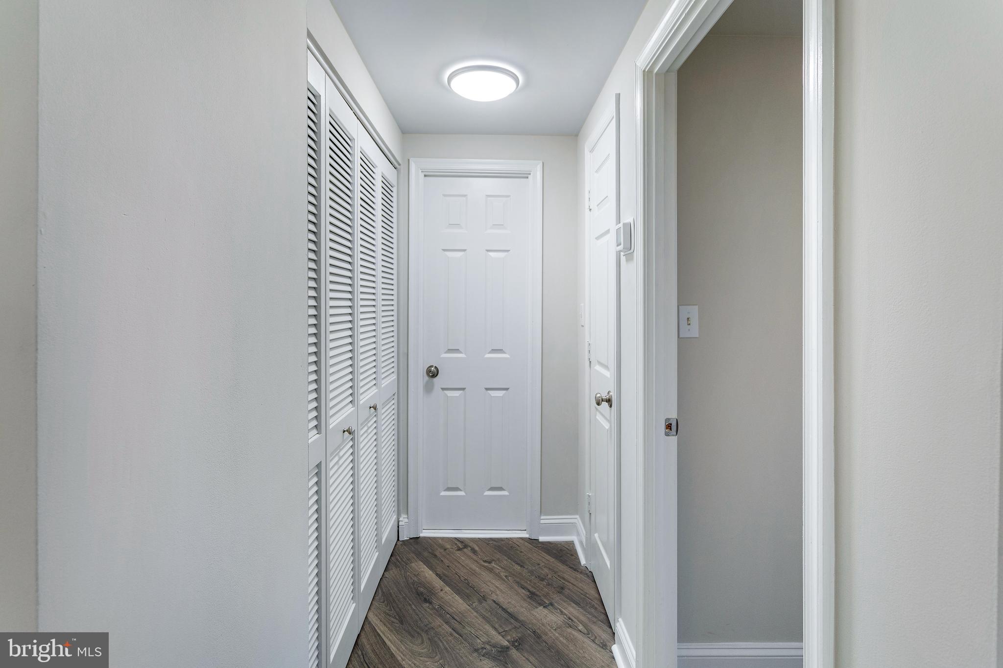 1621 T Street Northwest, Unit 305 Washington, DC 20009 - Photo 25 of 33 a view of hallway with shower