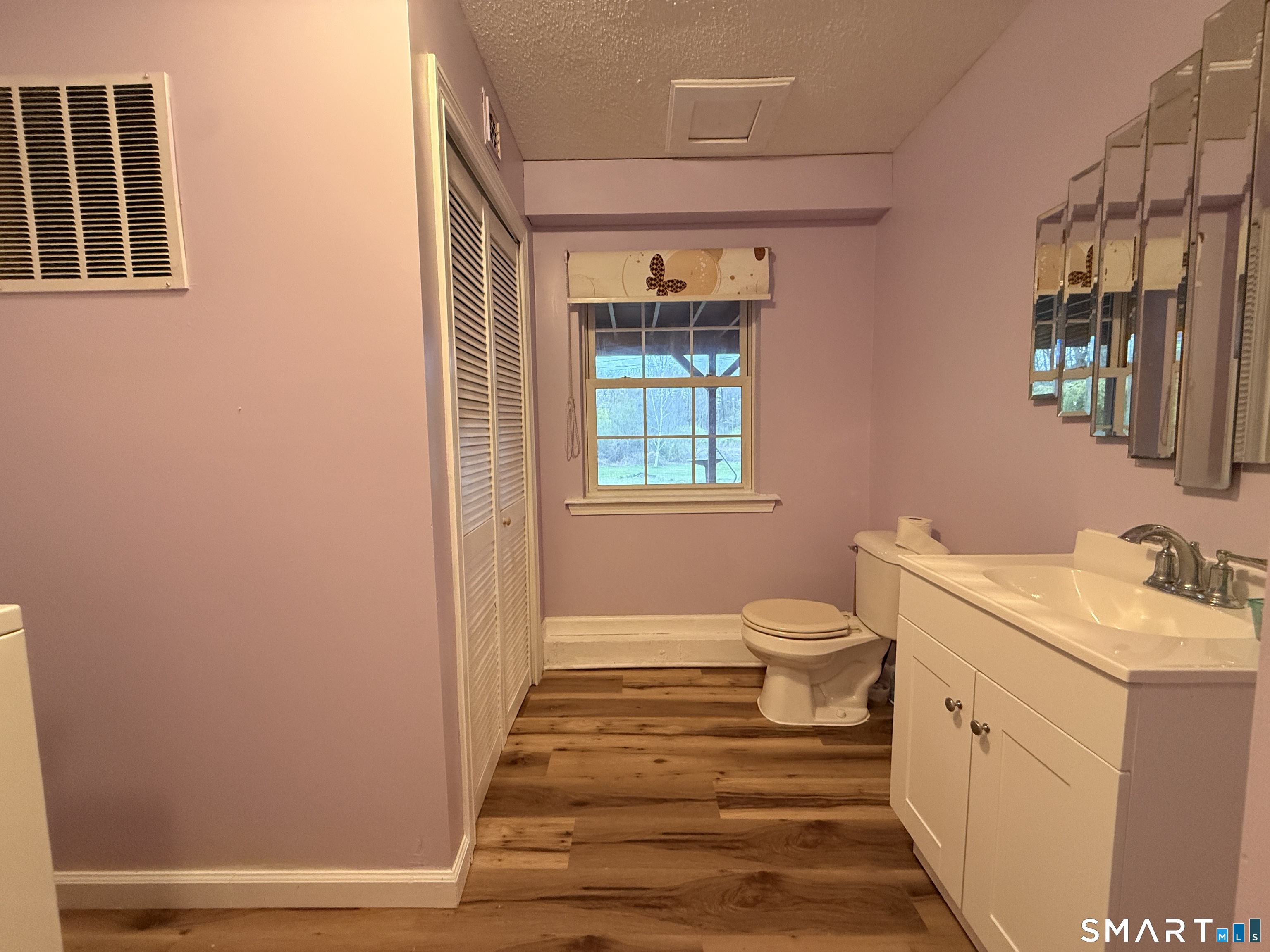 26 Tourtellotte Road Putnam, CT 06260 - Photo 16 of 40