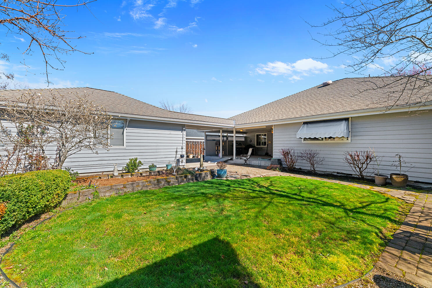 296 Brandon Street Central Point, OR 97502 - Photo 25 of 30 DSC_7989