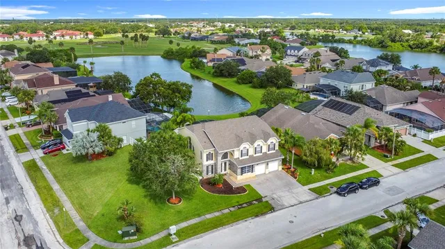 $605,000 | 2460 The Oaks Boulevard, Kissimmee, FL 34746