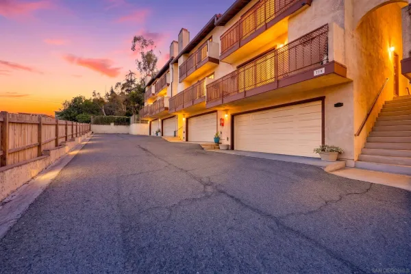 $499,000 | 719 Franklin Lane, Vista, CA 92084
