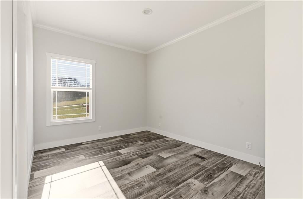 211 Loving Road Morganton, GA 30560 - Photo 29 of 34 a view of a room that has a window in it