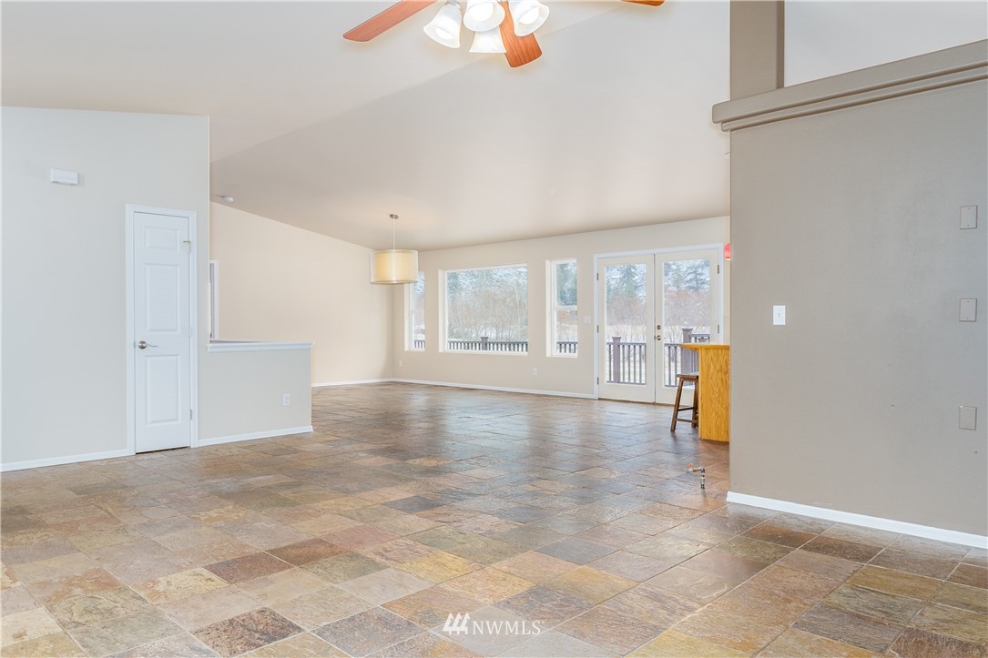 100 Rolling Rock Road Chelan, WA 98816 - Photo 15 of 40 Gallery Image 15