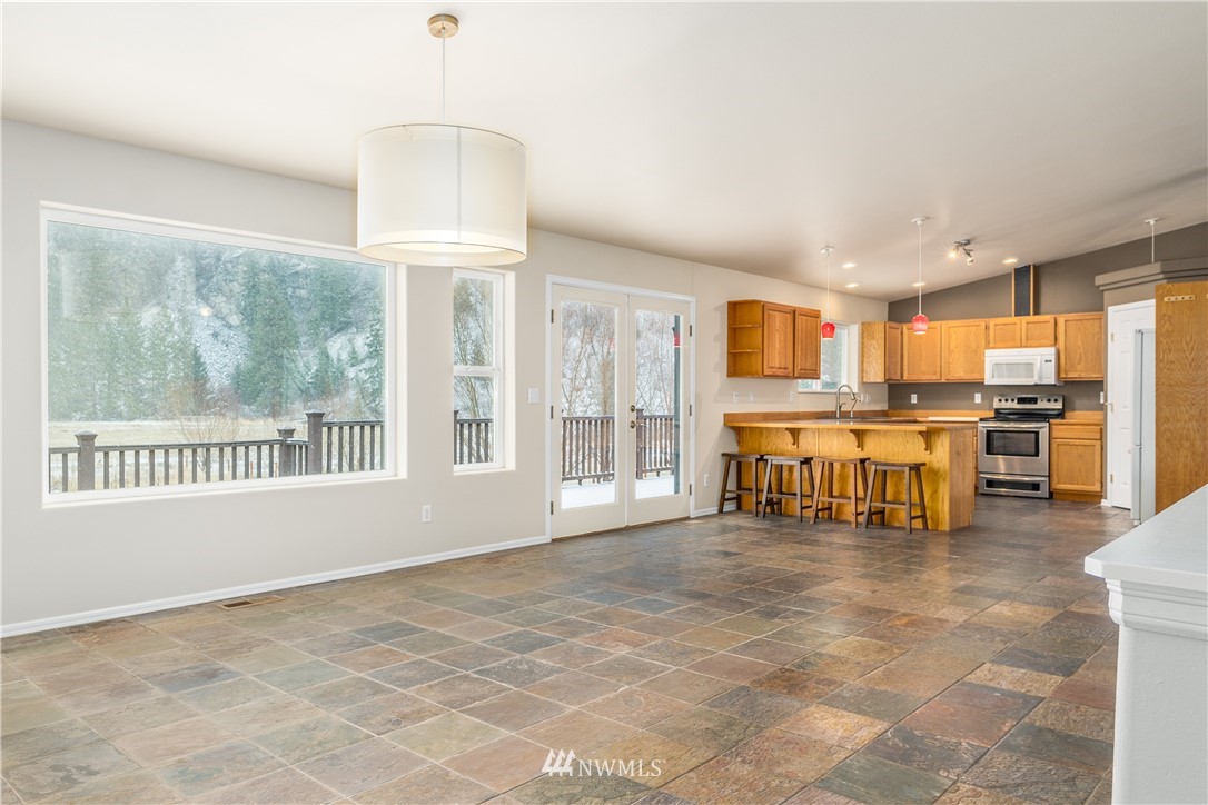 100 Rolling Rock Road Chelan, WA 98816 - Photo 17 of 40 Gallery Image 17
