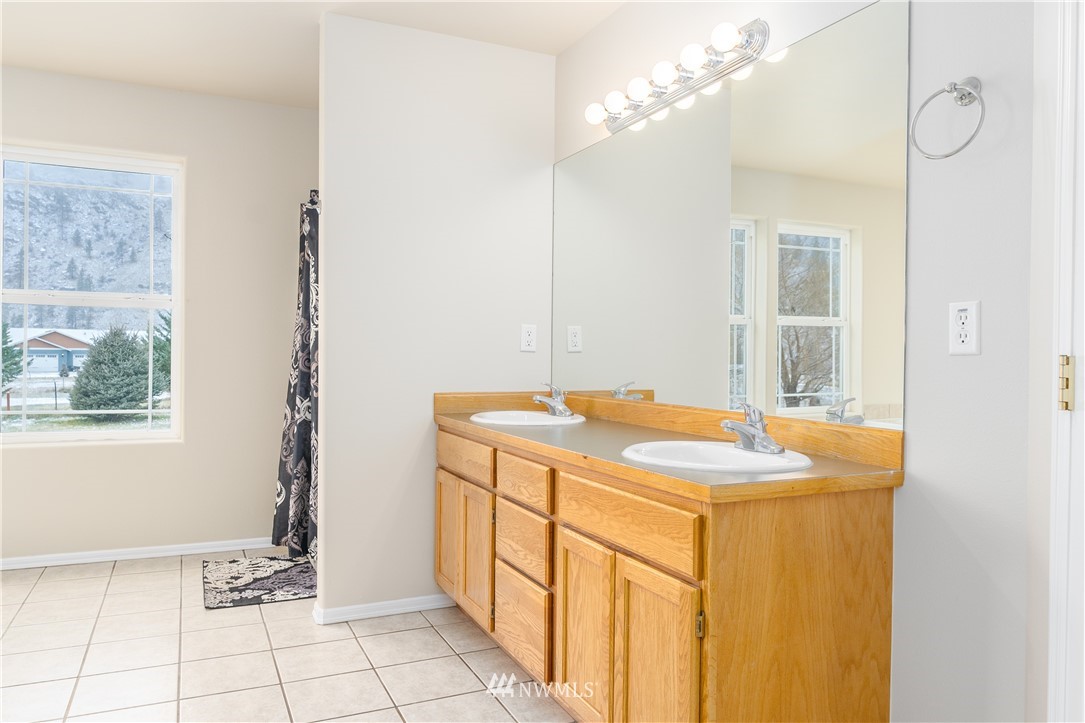 100 Rolling Rock Road Chelan, WA 98816 - Photo 22 of 40 Gallery Image 22