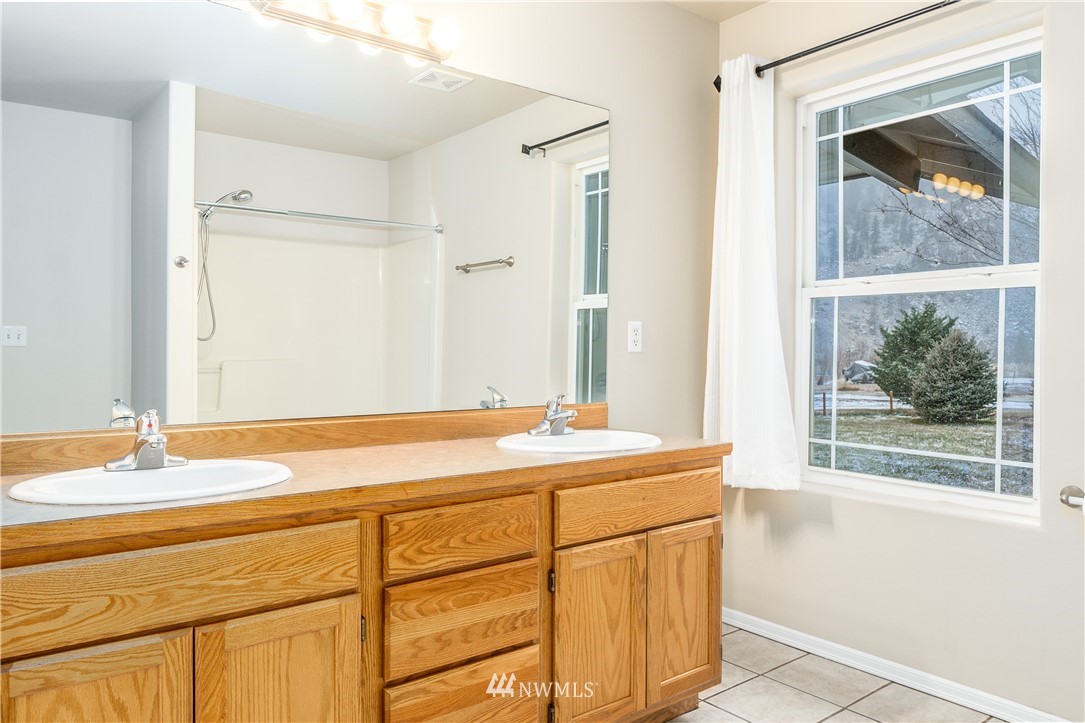 100 Rolling Rock Road Chelan, WA 98816 - Photo 25 of 40 Gallery Image 25