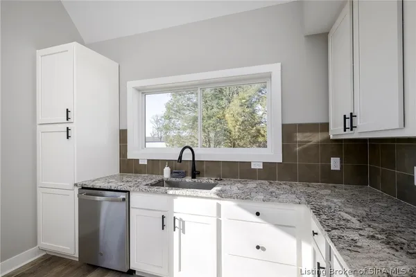 $369,900 | 4488 Quarry Road, New Albany, IN 47150