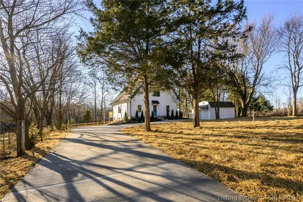 $369,900 | 4488 Quarry Road, New Albany, IN 47150