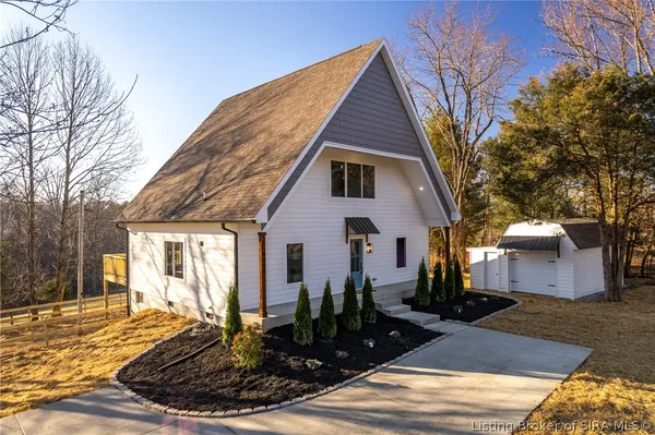 $369,900 | 4488 Quarry Road, New Albany, IN 47150