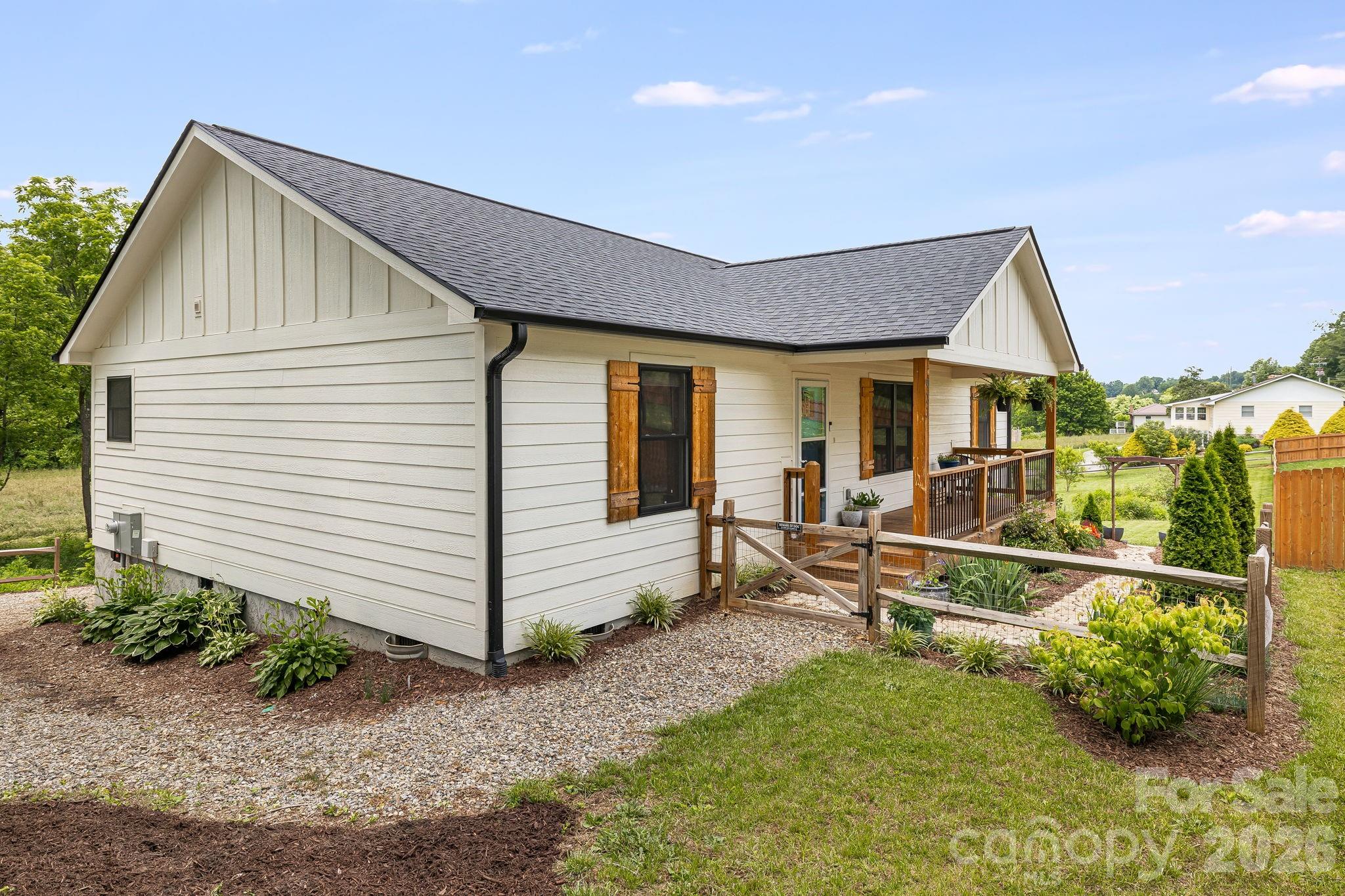 923 Newfound Road Leicester, NC 28748 - Photo 26 of 32