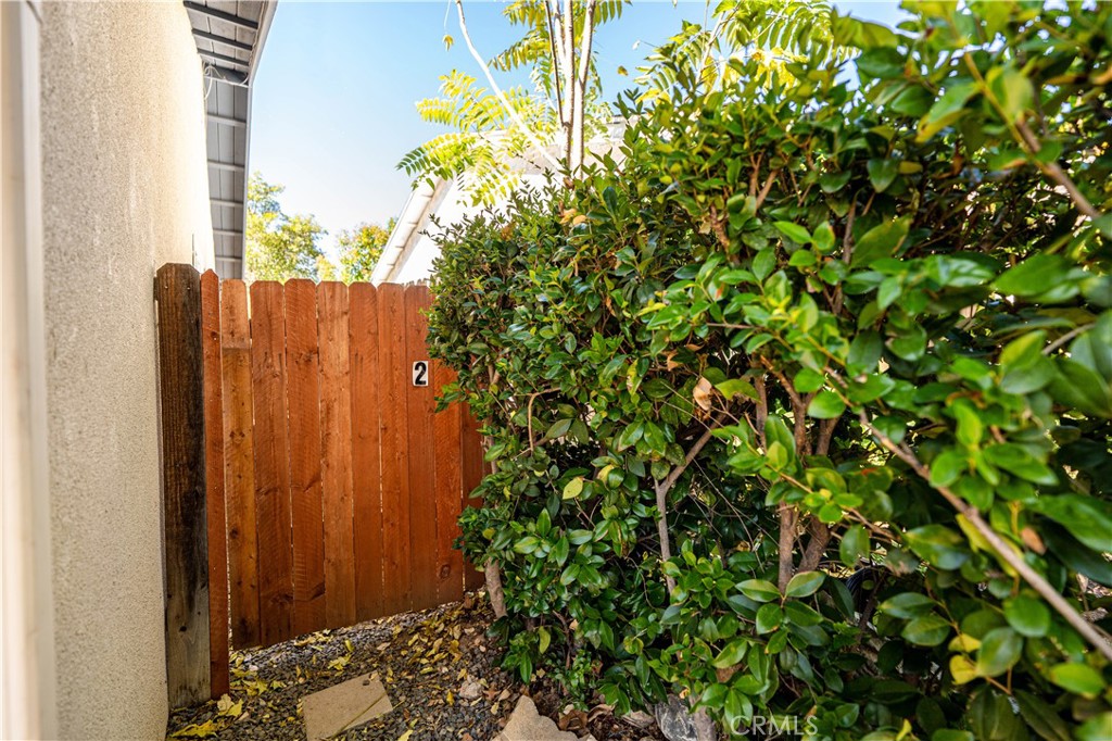 11764 Sutter Avenue Yucaipa, CA 92399 - Photo 21 of 38 Unit #2 private entrance