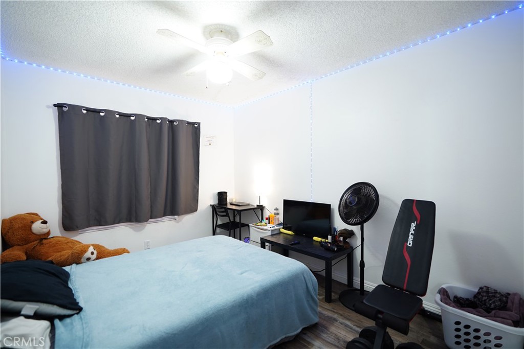 11764 Sutter Avenue Yucaipa, CA 92399 - Photo 6 of 38