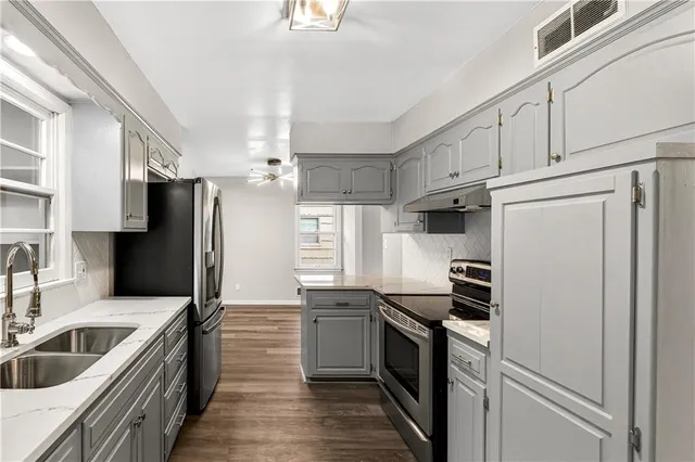 $279,900 | 6204 East 109 Street, Kansas City, MO 64134