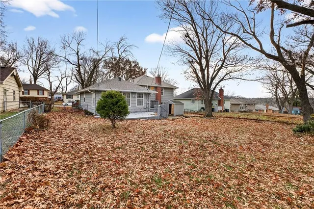 $279,900 | 6204 East 109 Street, Kansas City, MO 64134