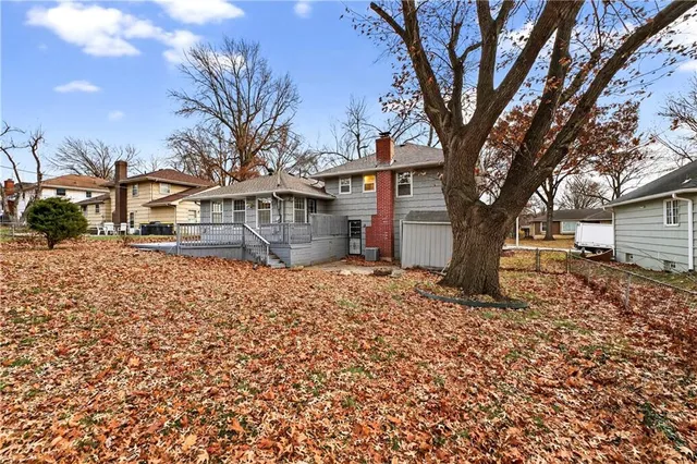 $279,900 | 6204 East 109 Street, Kansas City, MO 64134