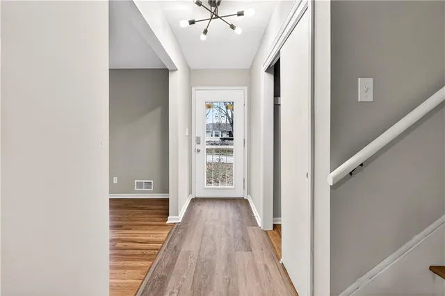 $279,900 | 6204 East 109 Street, Kansas City, MO 64134