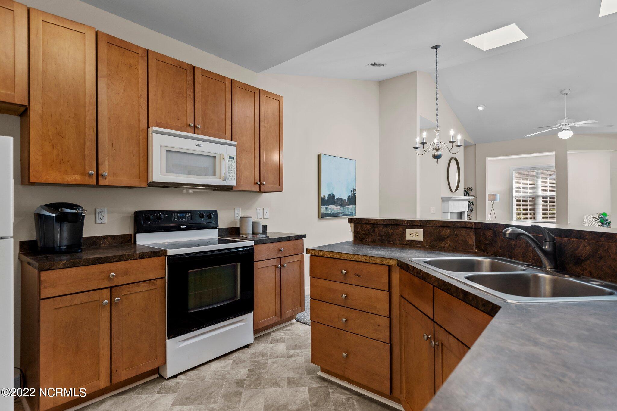 1333 Arbor Ridge Way Leland, NC 28451 - Photo 5 of 55 43-web-or-mls-DSC09290