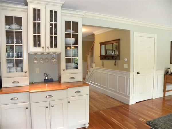 40 Walker Road Manchester, MA 01944 - Photo 5 of 16 Gallery Image 5