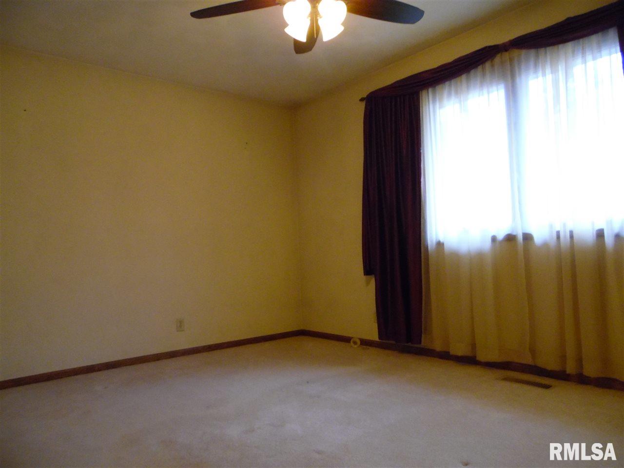 9528 West Excalibur Court Mapleton, IL 61547 - Photo 12 of 22 Gallery Image 12
