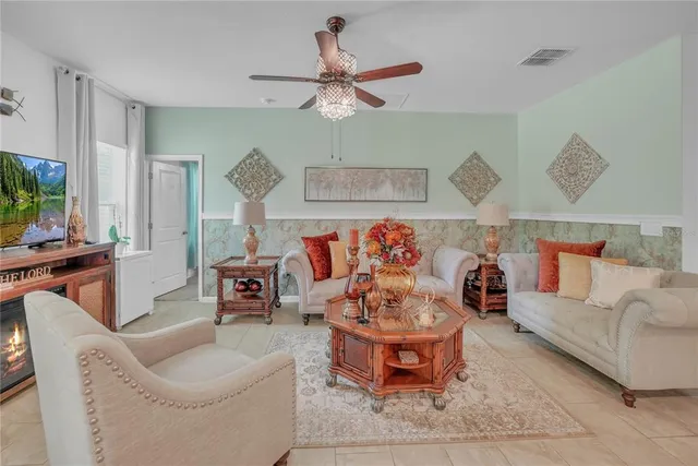 $375,990 | 289 Siesta Vista Court, Davenport, FL 33896