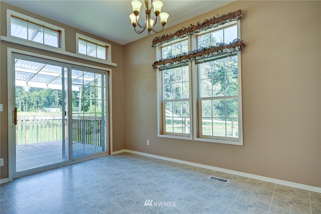 3350 Taylor Road Oak Harbor, WA 98277 - Photo 8 of 18 Gallery Image 8