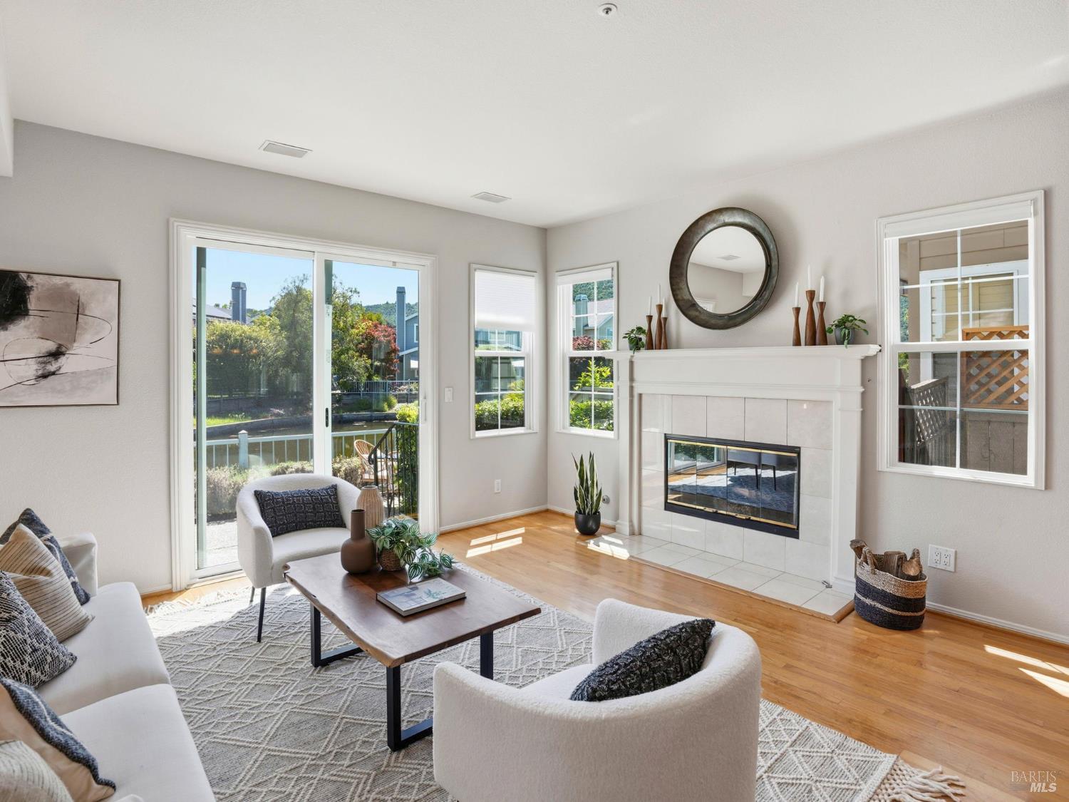 3 Lagoon Court San Rafael, CA 94903 - Photo 9 of 42