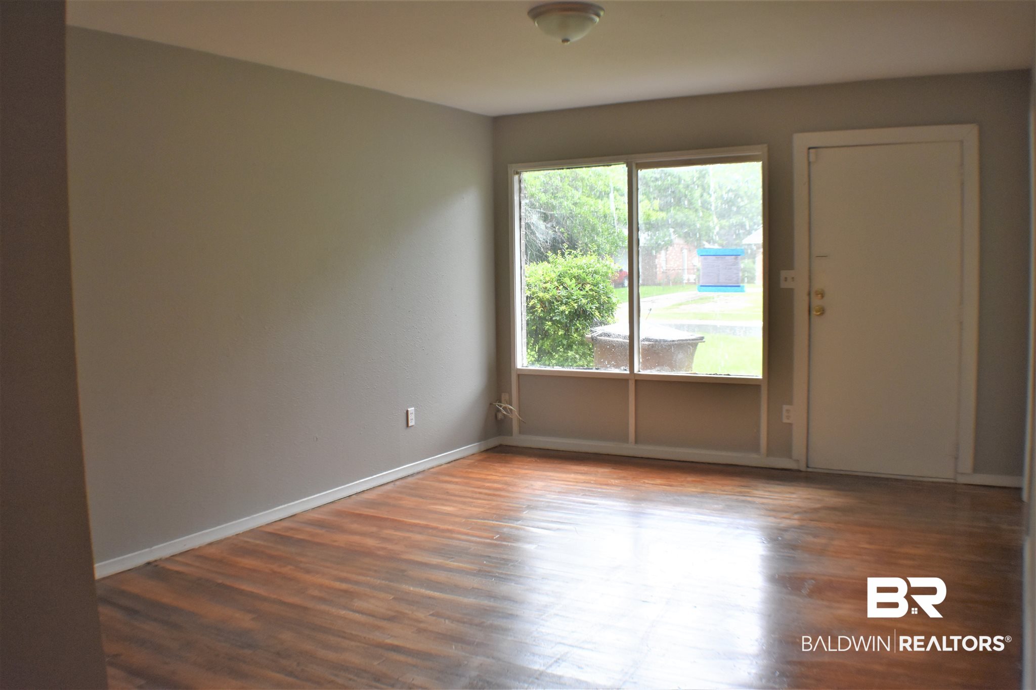 1518 Devonshire Drive Mobile, AL 36605 - Photo 3 of 23