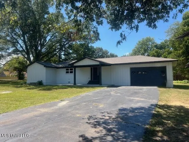 $1,995 | 7381 Getwell Road, Southaven, MS 38672