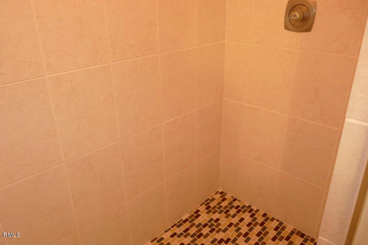 804 Springdale Circle Palm Springs, FL 33461 - Photo 17 of 21 MASTER SHOWER