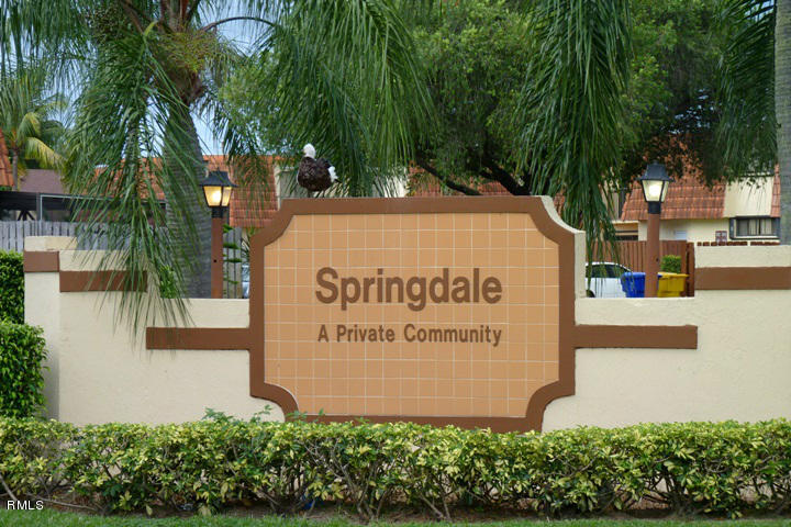 804 Springdale Circle Palm Springs, FL 33461 - Photo 20 of 21 COMMUNITY ENTRANCE