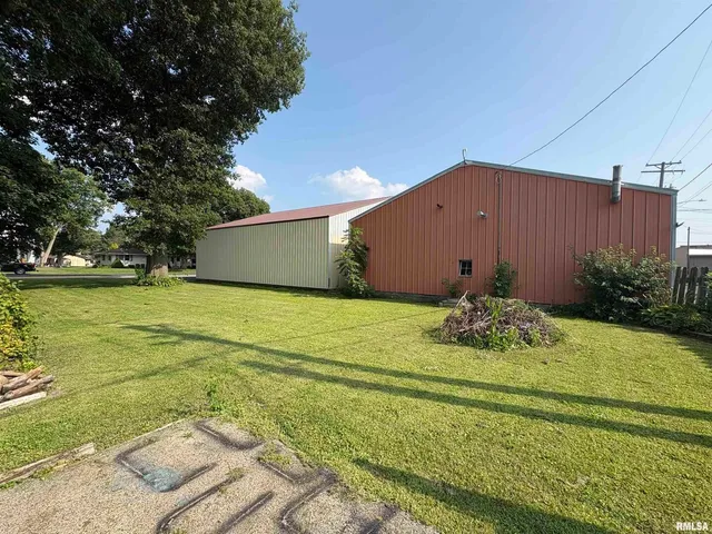 $145,000 | 17 East 5th Street, Milledgeville, IL 61051