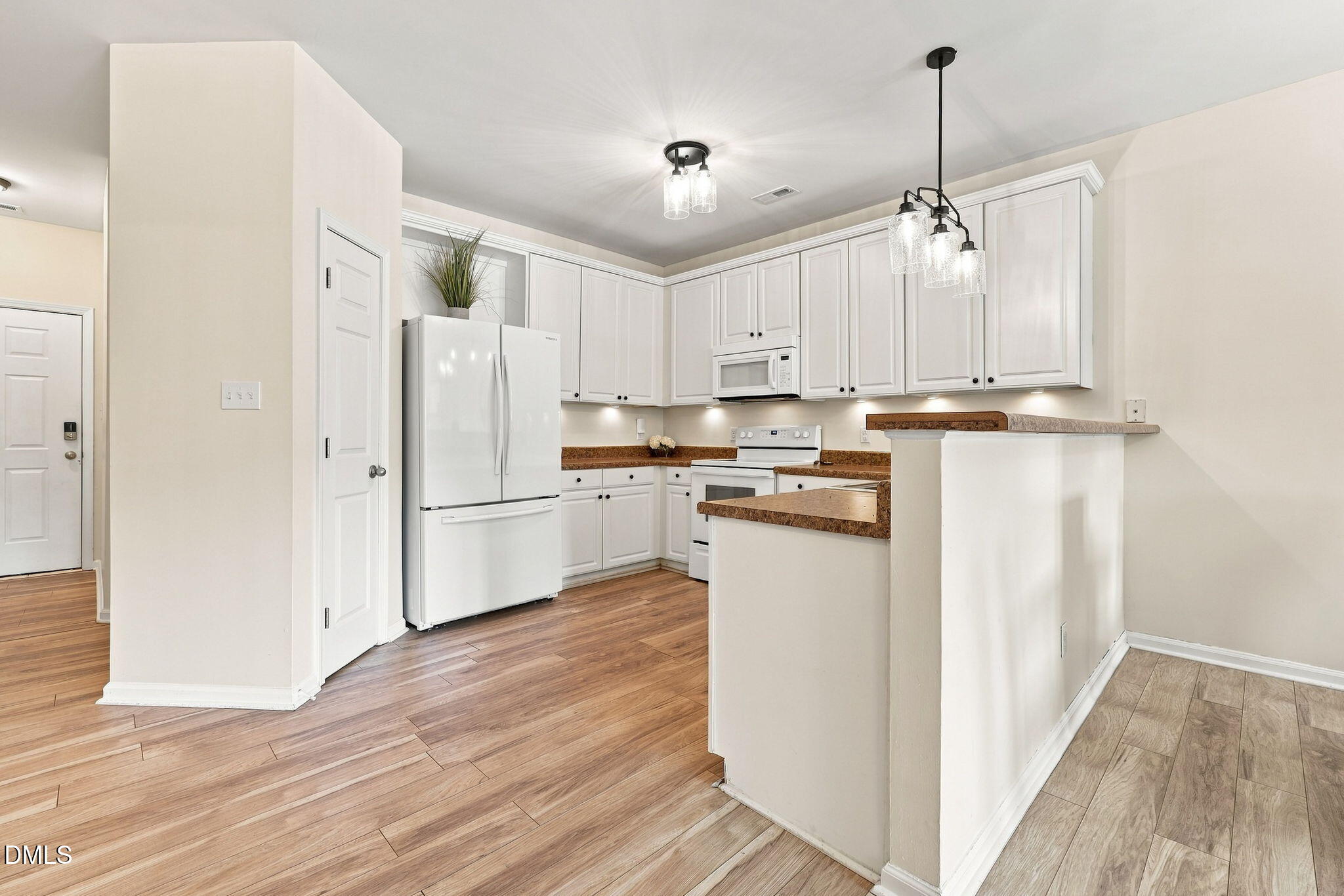 311 Springfork Drive Cary, NC 27513 - Photo 17 of 50 38-web-or-mls-IMG_5964