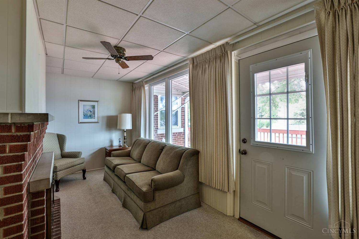 3093 Springdale Road Cincinnati, OH 45251 - Photo 8 of 38 Gallery Image 8