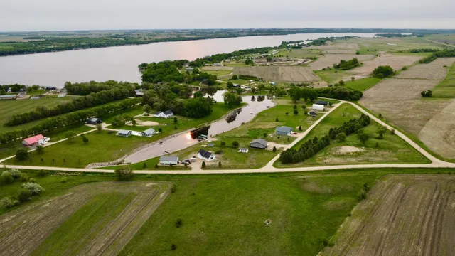 $140,000 | 48128 Isaak Lane, Big Stone City, SD 57216