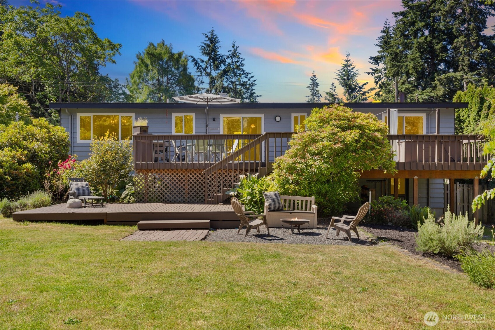 8707 Maple Lane Edmonds, WA 98026 - Photo 1 of 37