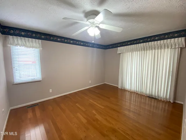 $1,750 | 10 Crouch Court, Johnson City, TN 37615