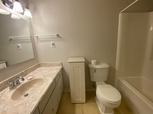 $1,750 | 10 Crouch Court, Johnson City, TN 37615