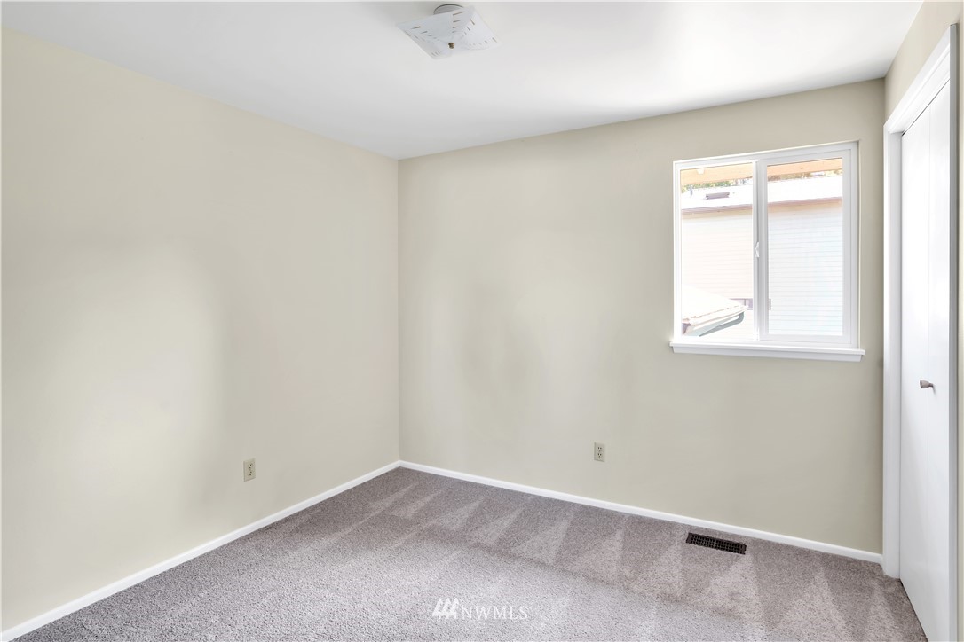 1909 Shattuck Avenue South Renton, WA 98055 - Photo 11 of 20 Gallery Image 11