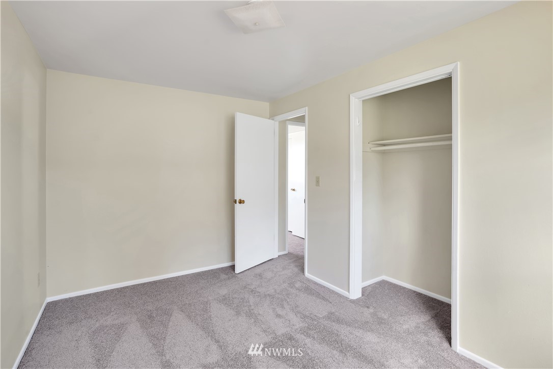 1909 Shattuck Avenue South Renton, WA 98055 - Photo 12 of 20 Gallery Image 12