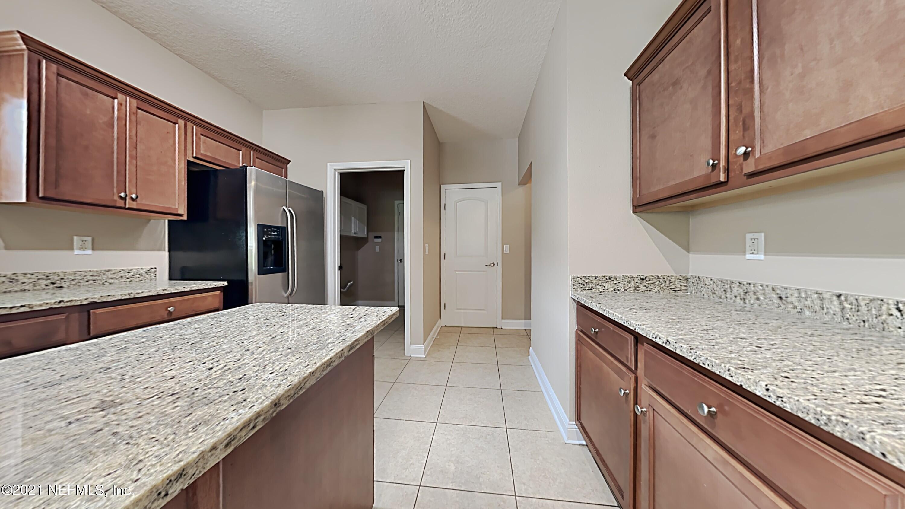 5795 Royalty Road Jacksonville, FL 32254 - Photo 4 of 21 3_Image_JZUcET2cRS