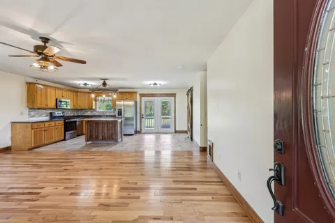 $630,000 | 46 Seay Lane, Erin, TN 37061