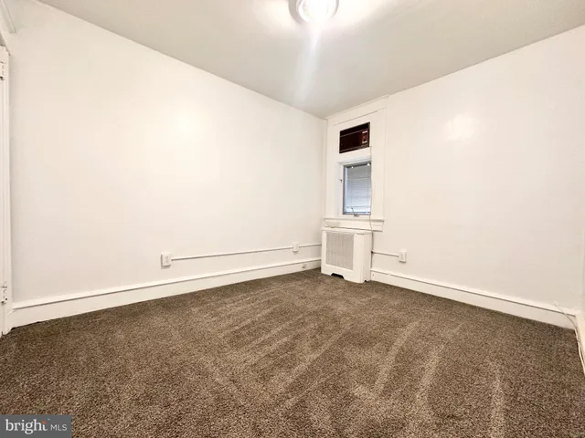 $2,300 | 219 Longshore Avenue, Philadelphia, PA 19111