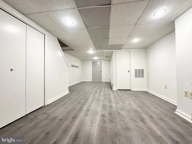 $2,300 | 219 Longshore Avenue, Philadelphia, PA 19111